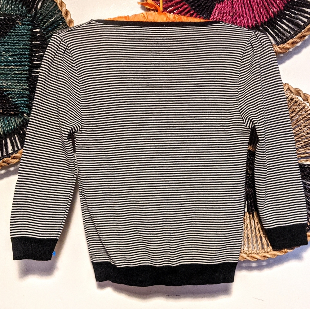 ❤️ 3/$25 Retro 90s Y2K Delicate Edgy Boho Top - Picture 2 of 8